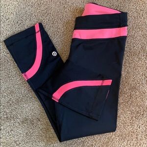 Lululemon size 2 crop bundle size 2